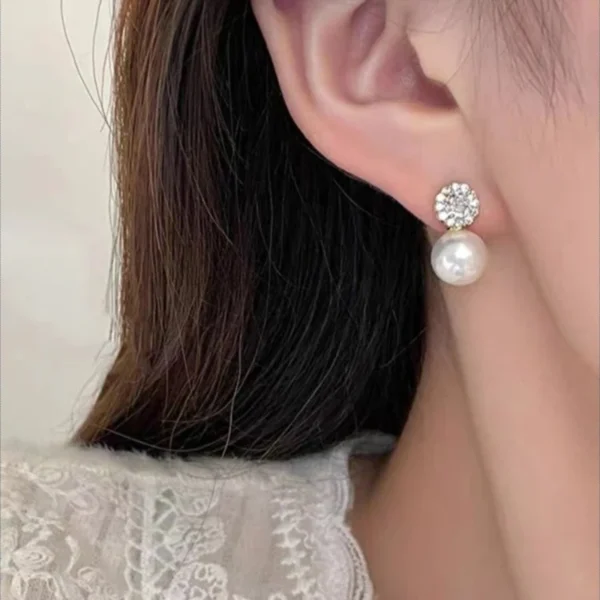 Girl‘s French Romantic Simple Inlaid Zircon Round Pearl Earrings 2025 New Fashion Jewelry Luxury Accessories for Women‘s Earstud