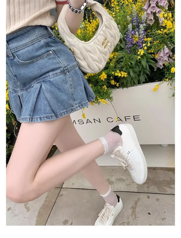 S846c54fed13a4849bc757370df95619dh.webp