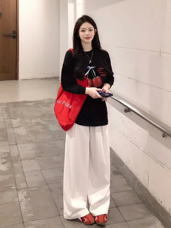 Black long sleeved T-shirt Women Autumn Winter 2025 New 100% Cotton Korean Cherry Print T-shirt Loose Y2k Top Female clothing