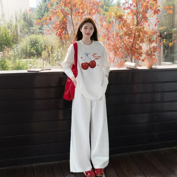 Black long sleeved T-shirt Women Autumn Winter 2025 New 100% Cotton Korean Cherry Print T-shirt Loose Y2k Top Female clothing