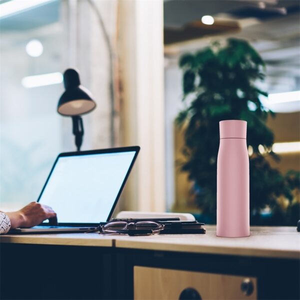Smart Water Bottle – LED Hydration Reminder & Temperature Display | Stay Hydrated in Style by Medorify